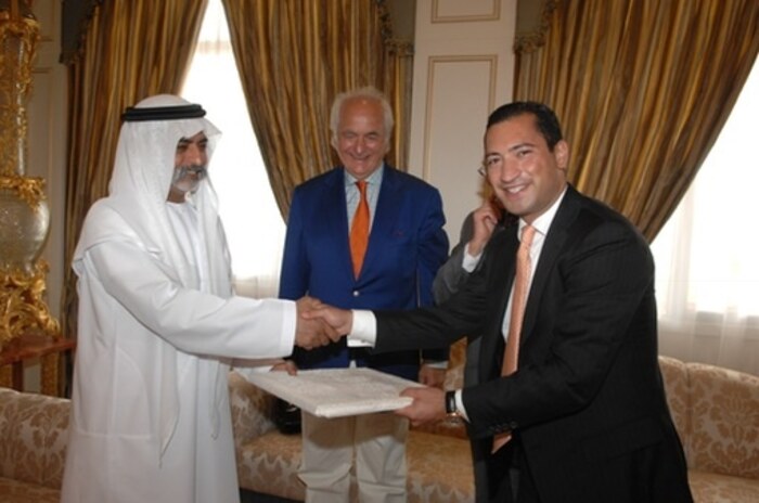 Soheyl Ghaemian mit Scheich Nahyan bin Mubarak Al Nahyan